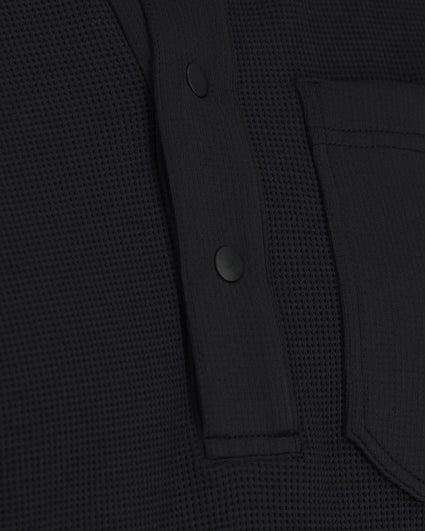Analyzing image 14058-001-Highline-Henley-Model-F24 -rollover Smokey Olive