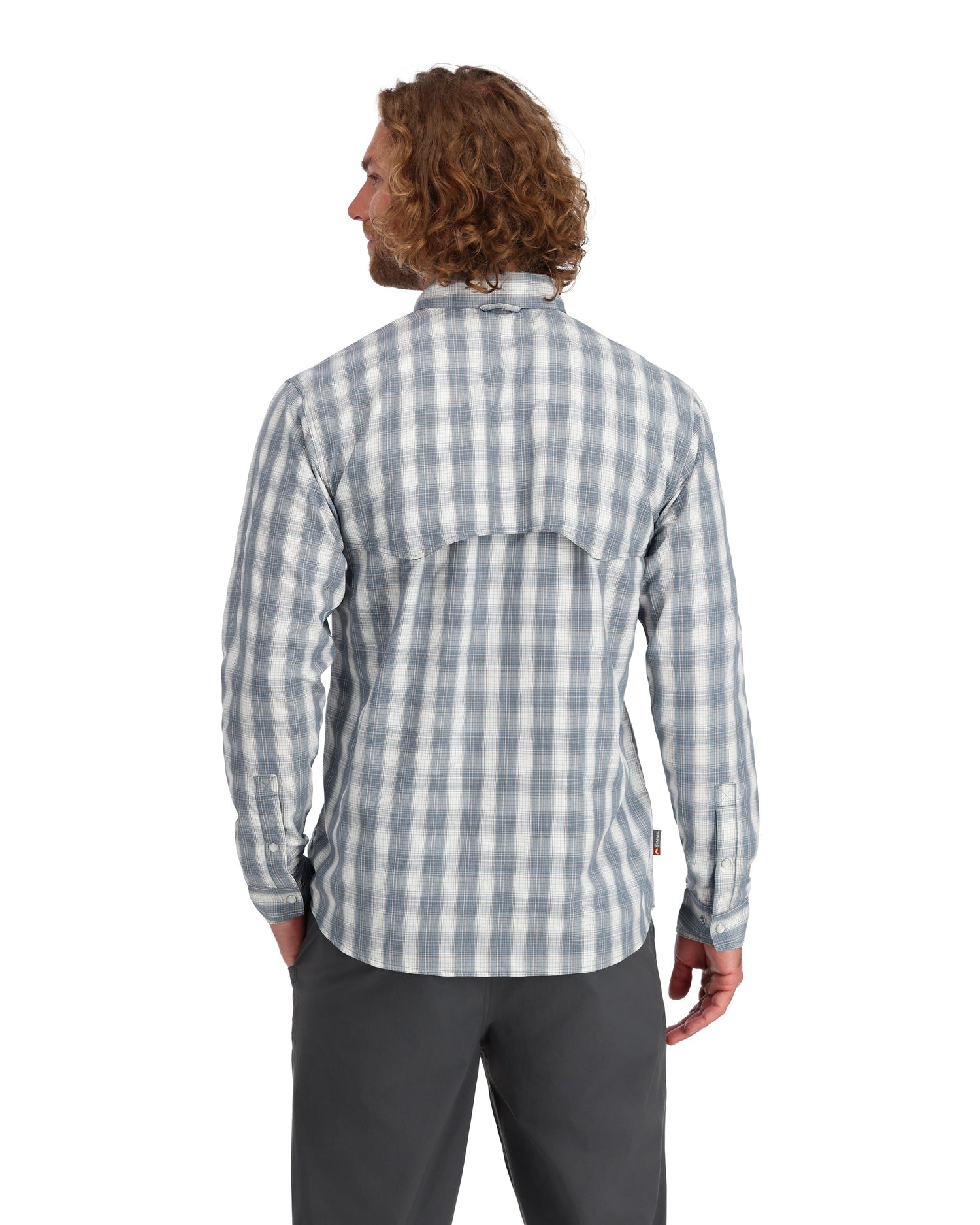 10661-2022-big-sky-ls-shirt-Model-s23-back