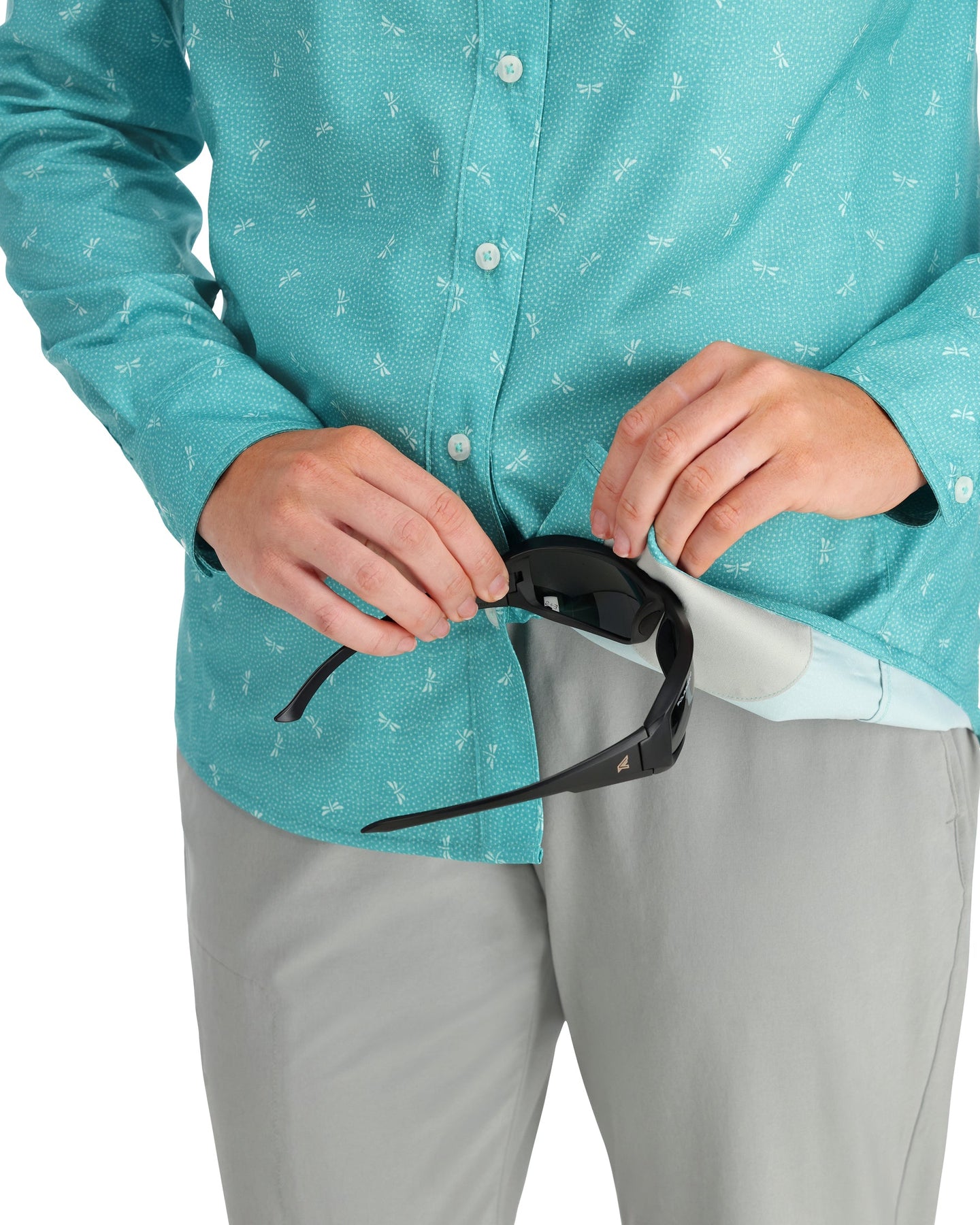     13668-1023-isle-shirt-Model Dragonfly Gulf Blue