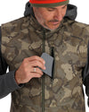 13861-1082-rogue-vest-model-