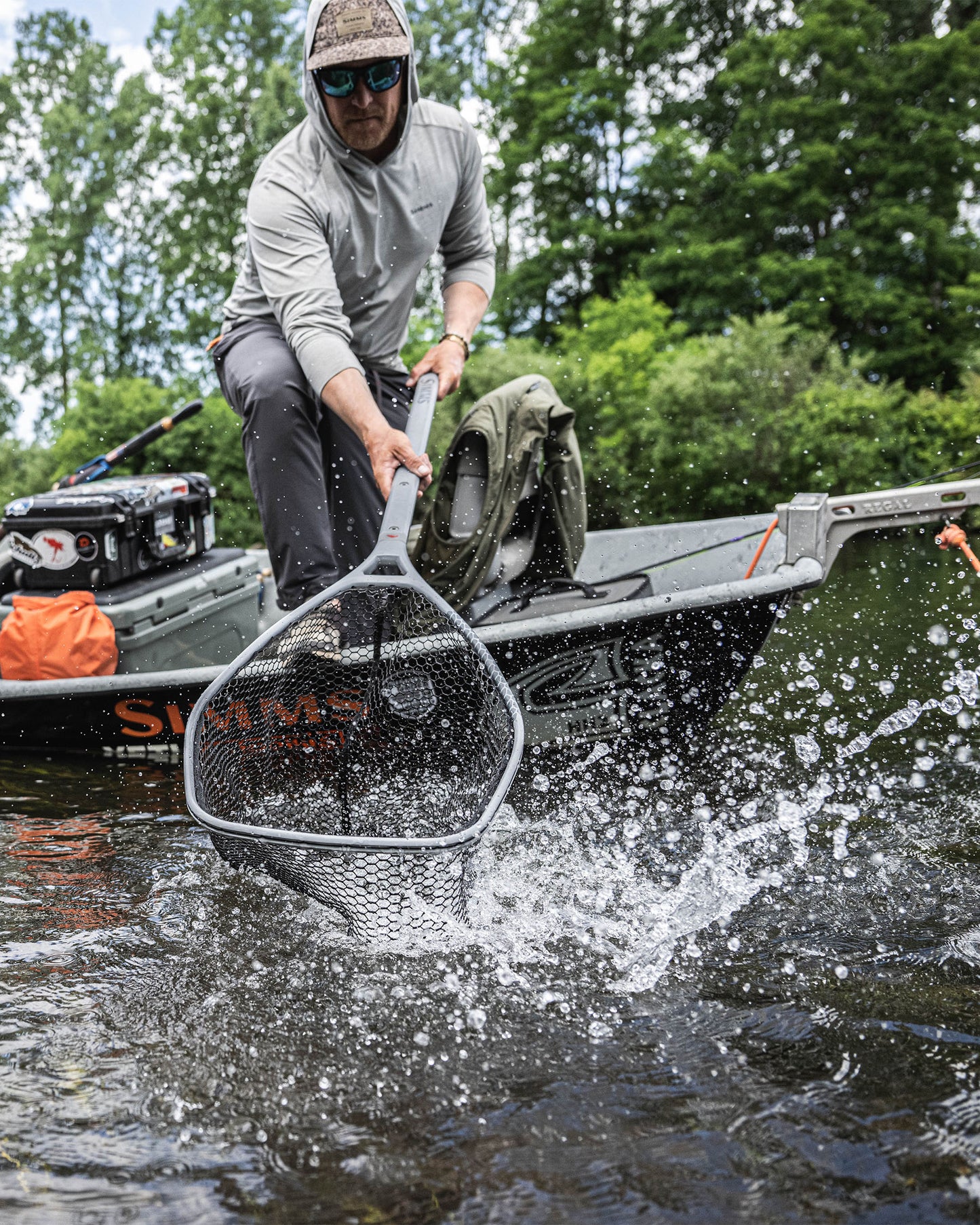 daymaker-boat-net-long-handle -rollover