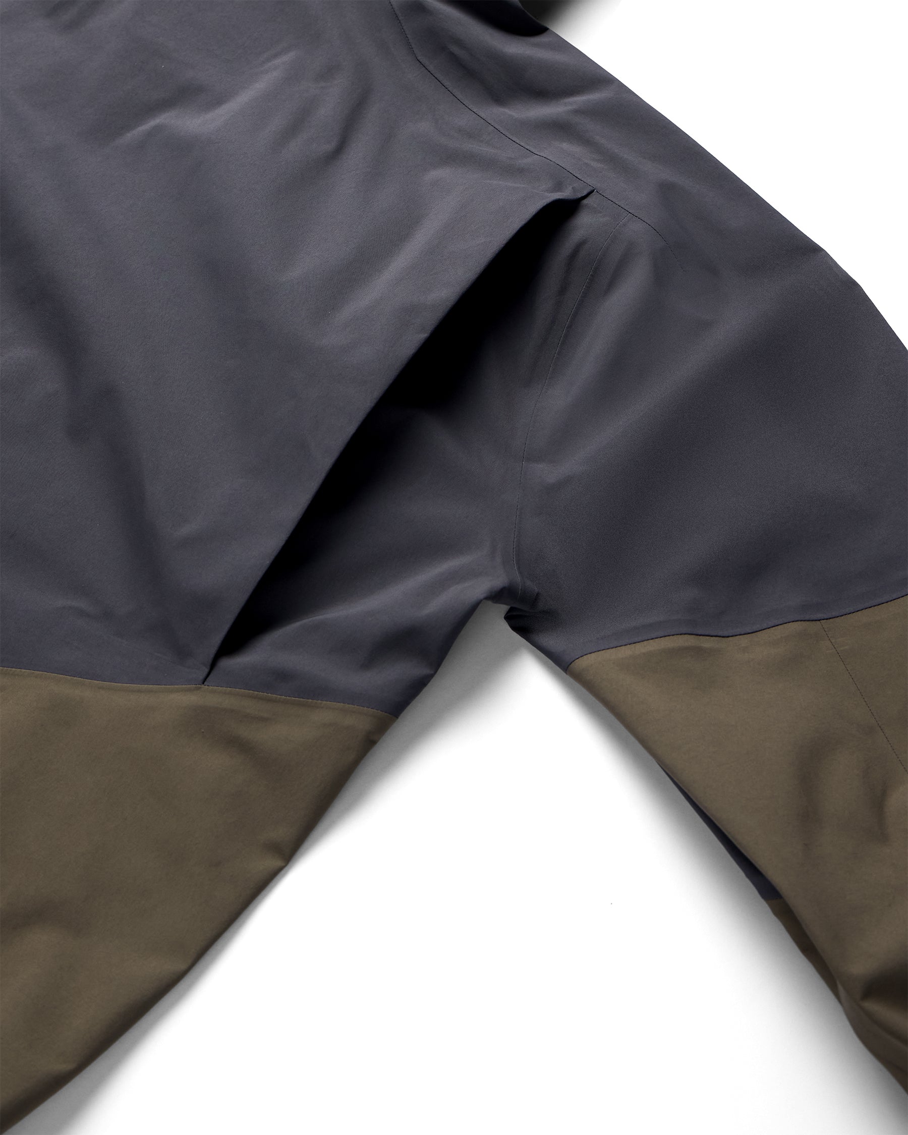 Men's GORE-TEX Wading Jacket - G3 Guide | Simms Fishing