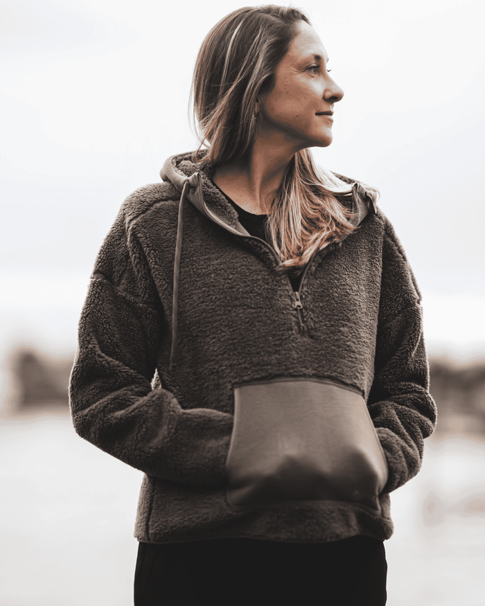 simms-womens-coldweather-fleece-pullover -rollover