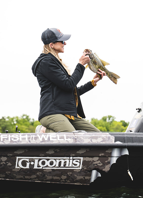 Simms Fishing Products Women's SolarFlex Long Sleeve UPF 50 Crewneck Shirt - Cornflower Heather - Small