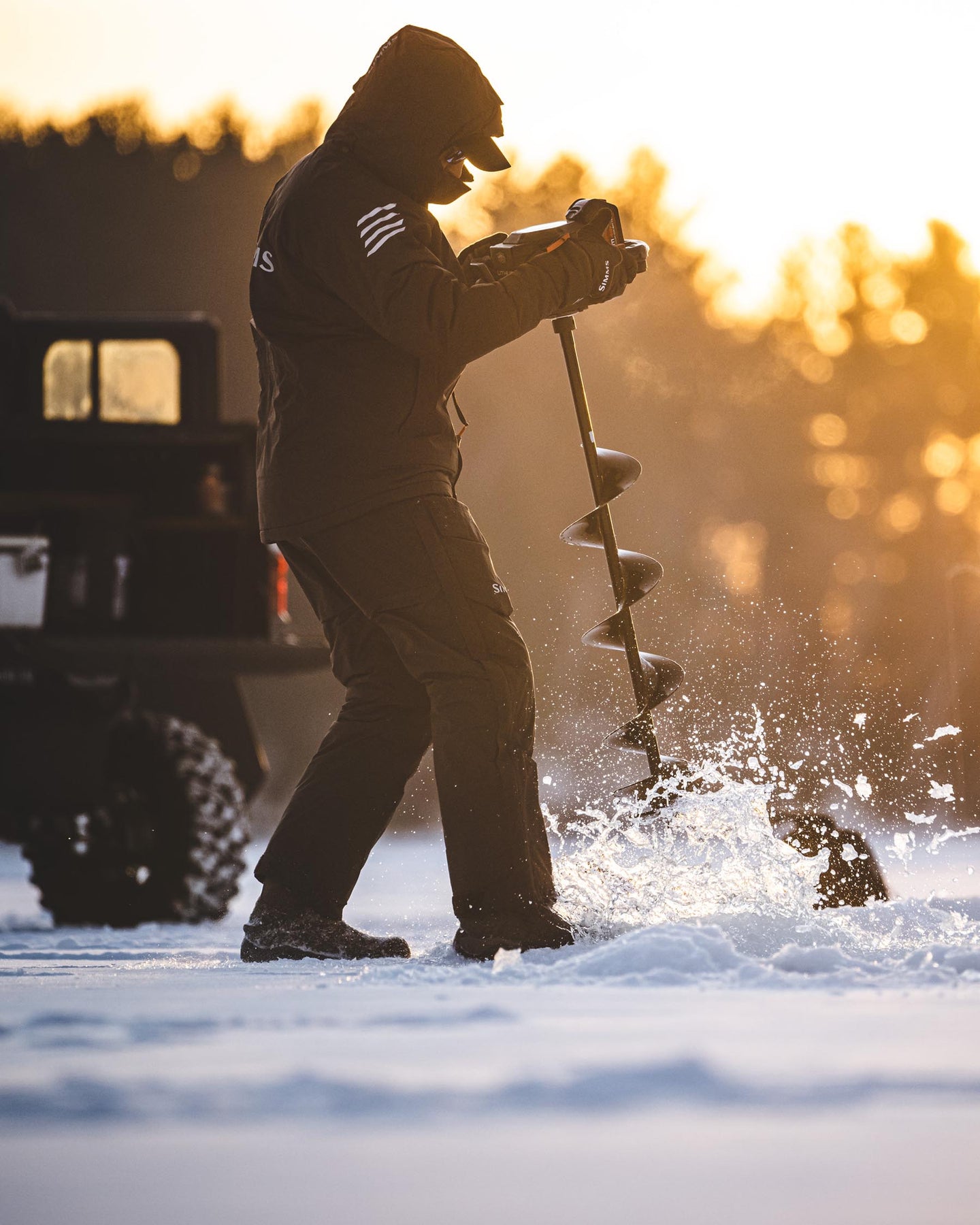 Men's Simms Challenger Insulated Fishing Bib - Past Season's Style