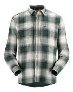 Guide Flannel- Forest/White Dimensional Buffalo-mannequin