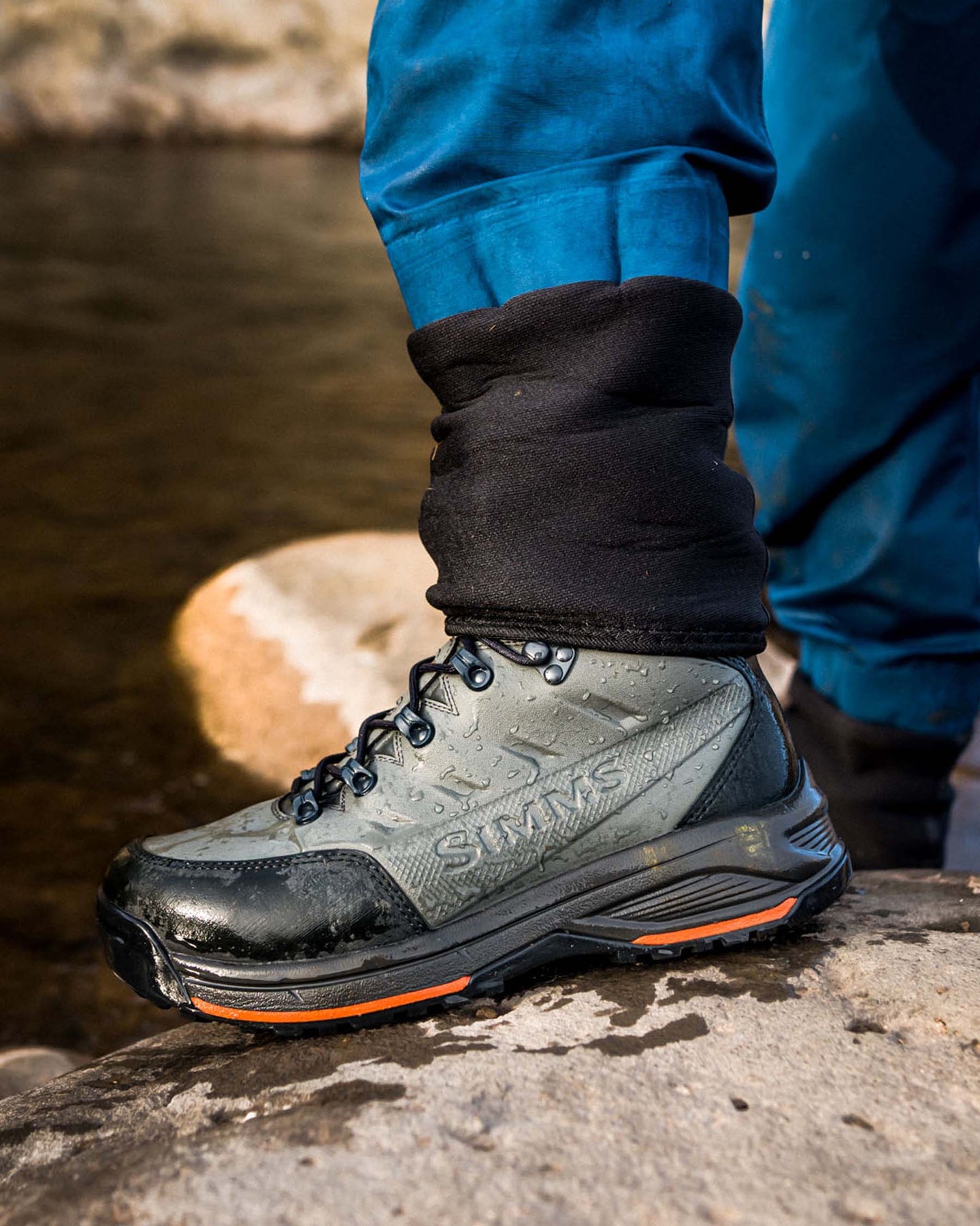    PDPProductFeats_S23_MsFreestoneBoot -rollover